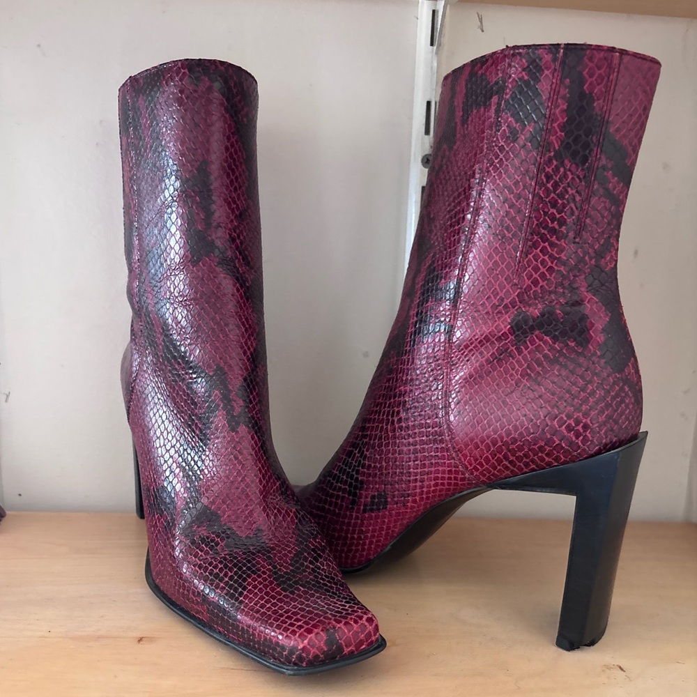Women's Red Snake-Print Ankle Boots - Picture 5 of 6